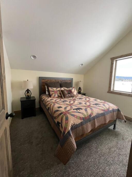3505 Joseph Dr Cabin With Breathtaking Views, 30 Miles To Yellowstone Island Park Exterior photo
