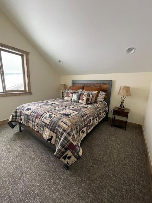 3505 Joseph Dr Cabin With Breathtaking Views, 30 Miles To Yellowstone Island Park Exterior photo